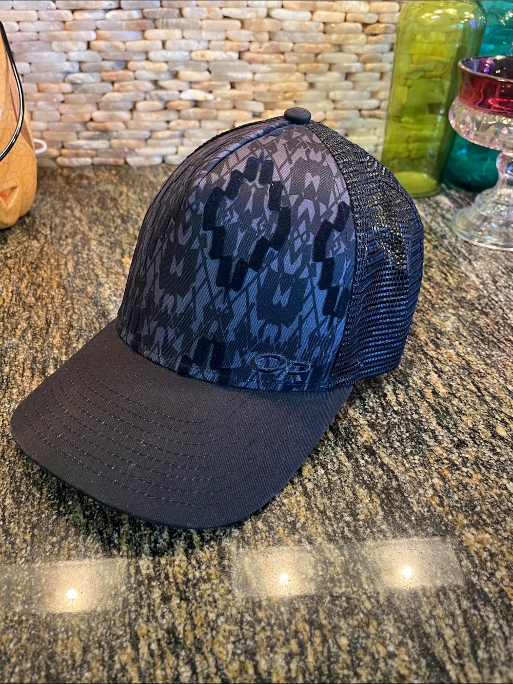 Outdoor research, black adjustable hat